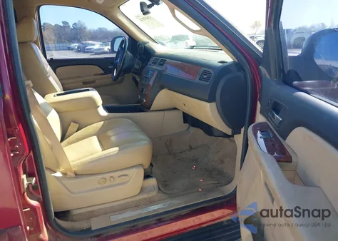 2007 Chevrolet Suburban 1500 Lt z USA, uszkodzony, nr VIN 1GNFC16017R333691